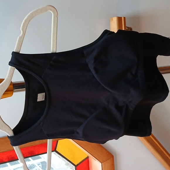 Vuori Elevation Plyo Tank Top - Picture 10 of 16